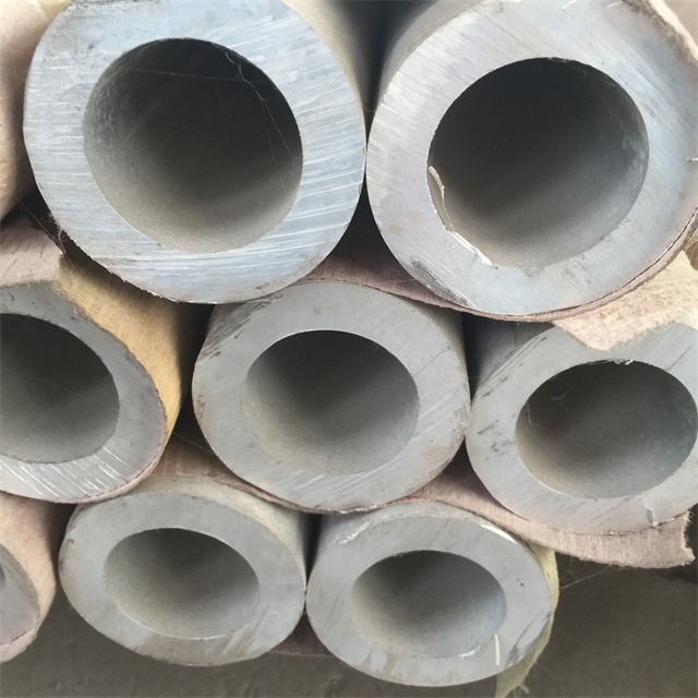 10#合金无缝钢管